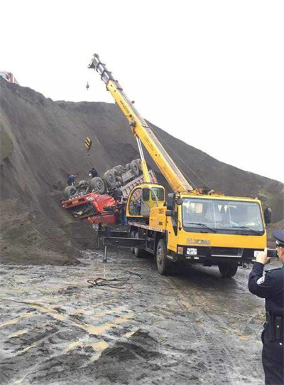 怒江上犹道路救援